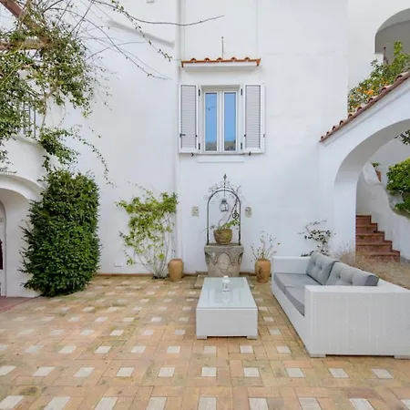 Elena By Myvillacollection Вилла *